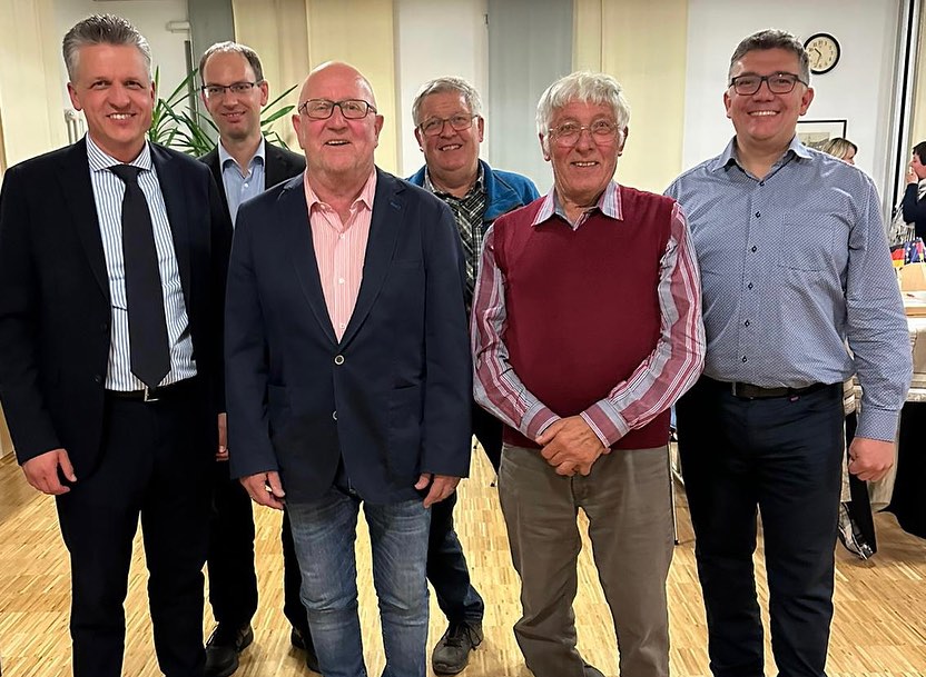 vlnr.: Thorsten Frei MdB, BM Torben Dorn, Hubert Hirt, Franz Schleicher, Johannes Schleicher, Mathias Schleicher